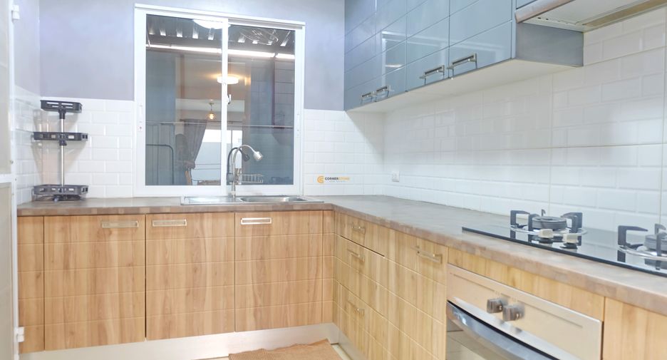 For rent and for sale 3 bedrooms house in Bang Lamung, Chonburi