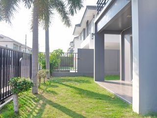 À louer et à vendre 3 chambres maison à Bang Lamung, Chonburi