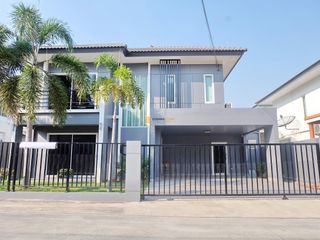 For Rent 3 Bedroom House In Bang Lamung, Chonburi