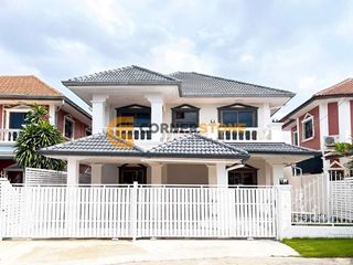 Haus zur Miete mit 5 Zimmer in Bang Lamung, Chonburi