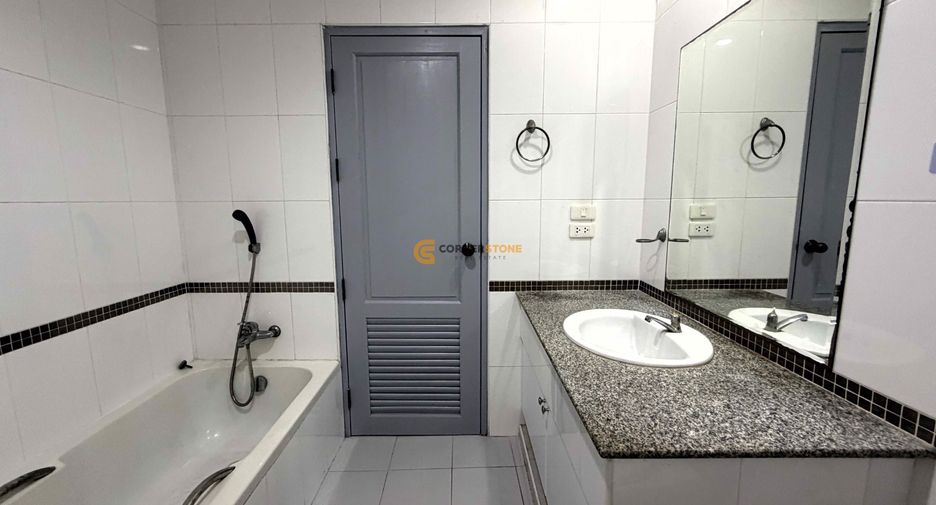 For rent and for sale 1 bed condo in Bang Lamung, Chonburi