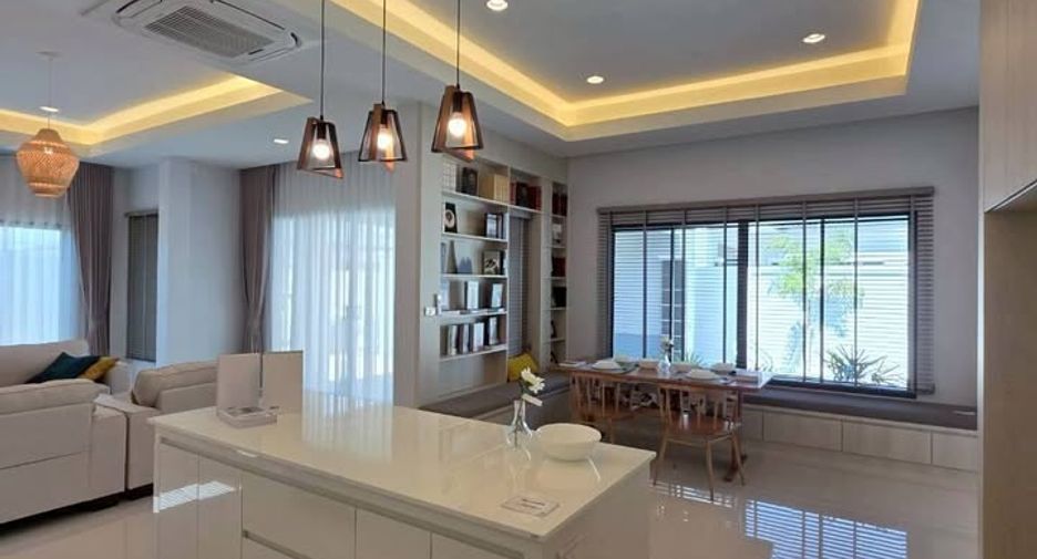 Casa en venta de 3 habitaciones en Bang Lamung, Chonburi