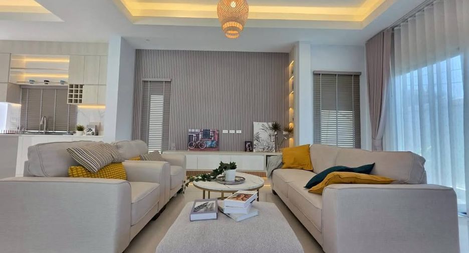 Casa en venta de 3 habitaciones en Bang Lamung, Chonburi