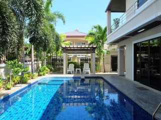 Haus zur Miete mit 3 Zimmer in Bang Lamung, Chonburi