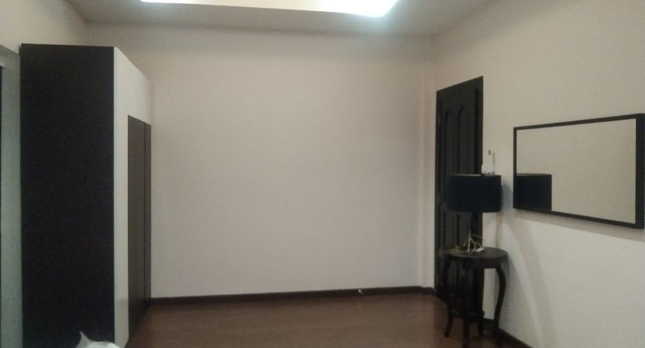 For rent 3 bedrooms house in Bang Lamung, Chonburi