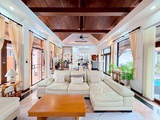 Casa en alquiler de 3 habitaciones en Bang Lamung, Chonburi