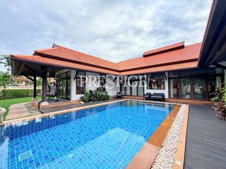 Casa en alquiler de 3 habitaciones en Bang Lamung, Chonburi