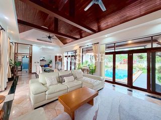 Casa en alquiler de 3 habitaciones en Bang Lamung, Chonburi