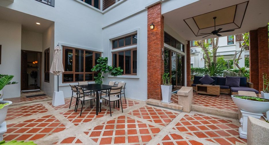 Haus zur Miete mit 5 Zimmer in Bang Lamung, Chonburi