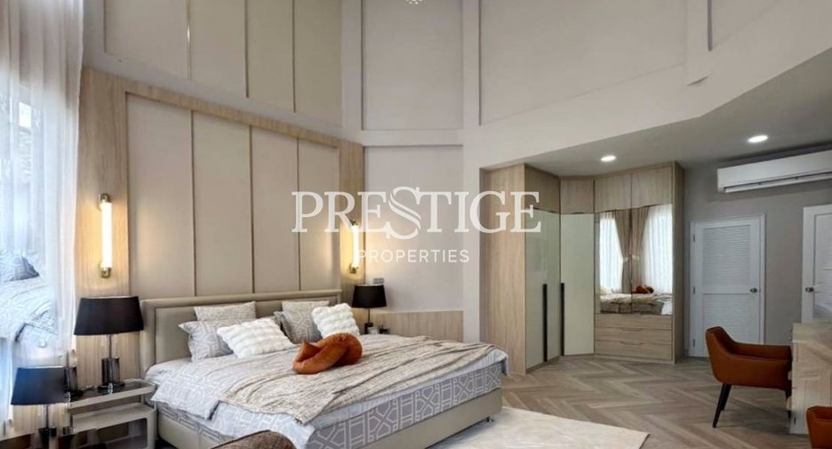 For sale 4 bedrooms house in Bang Lamung, Chonburi