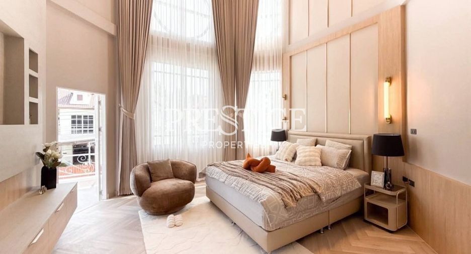 For sale 4 bedrooms house in Bang Lamung, Chonburi