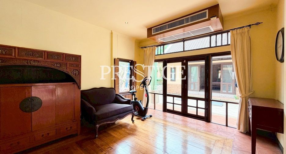 For sale 5 bedrooms house in Bang Lamung, Chonburi
