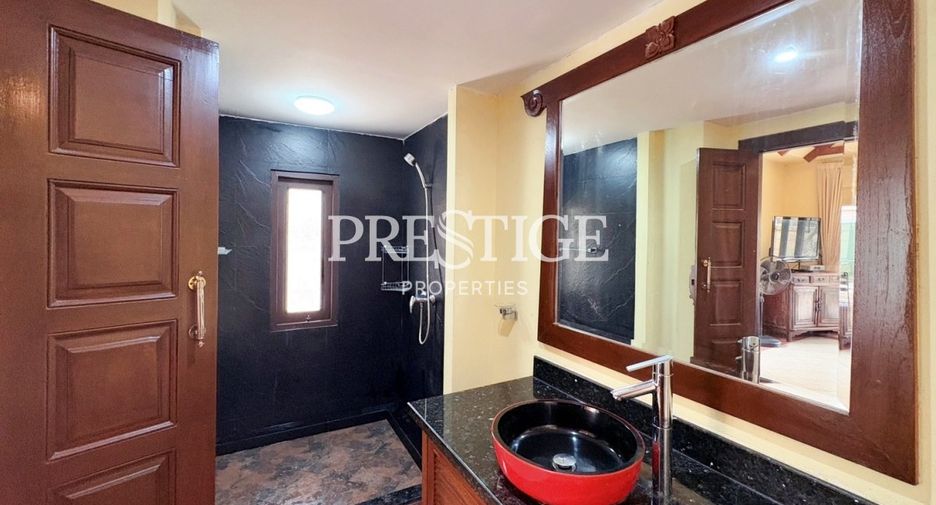 For sale 5 bedrooms house in Bang Lamung, Chonburi