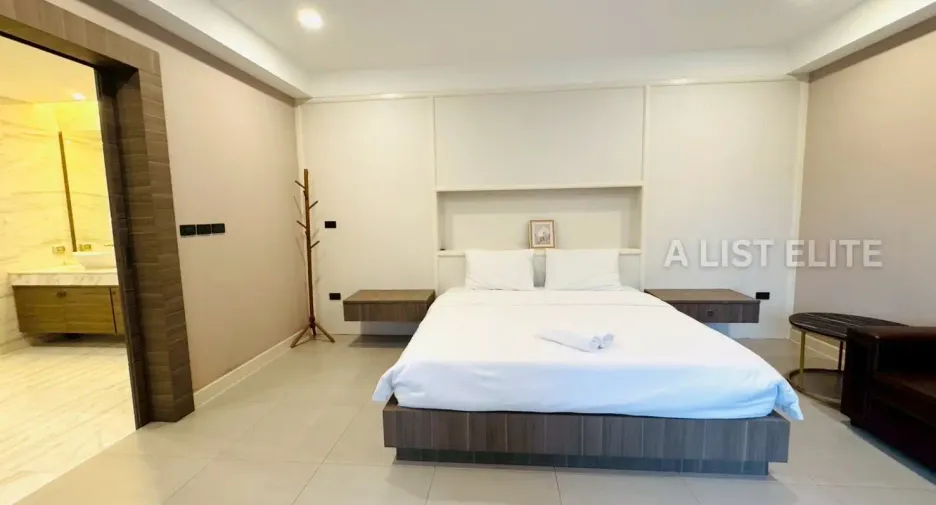 Casa en alquiler de 3 habitaciones en Bang Lamung, Chonburi