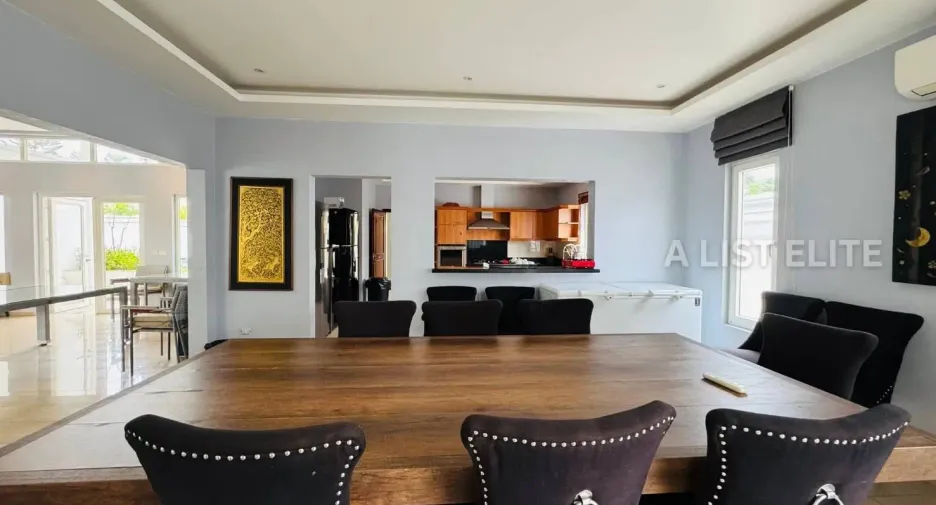 For rent 5 bedrooms house in Bang Lamung, Chonburi