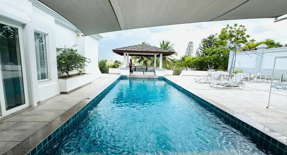 For rent 5 bedrooms house in Bang Lamung, Chonburi
