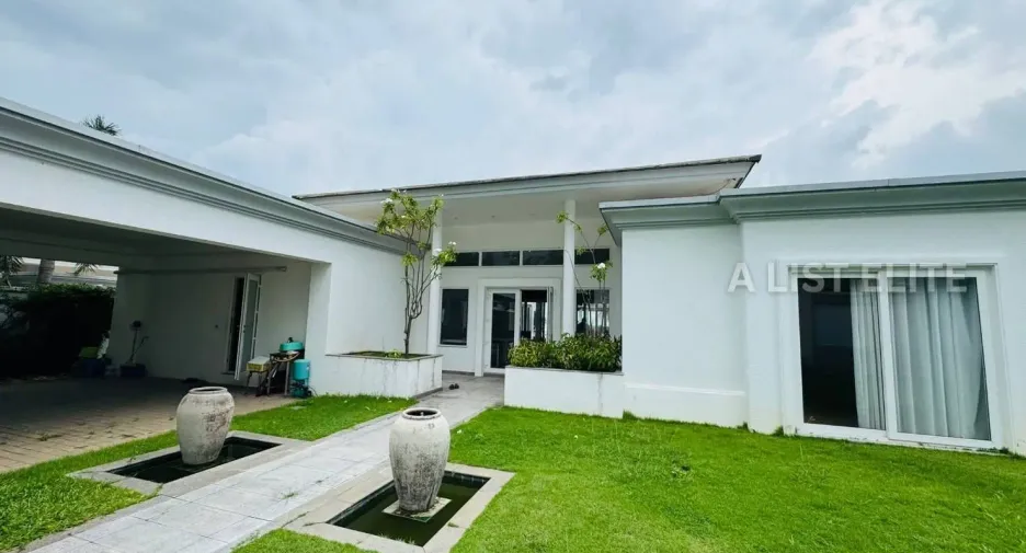 For rent 5 bedrooms house in Bang Lamung, Chonburi