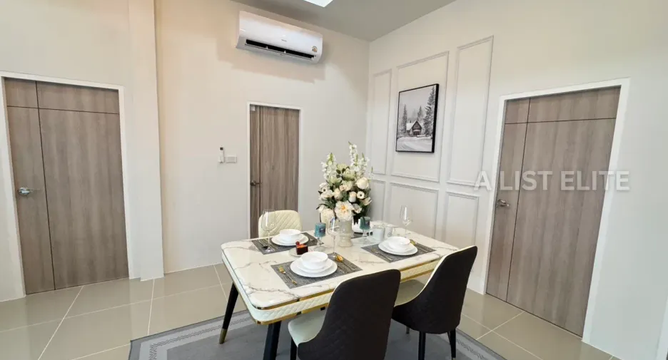 For rent 5 bedrooms house in Bang Lamung, Chonburi