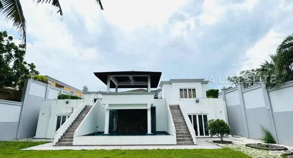 For rent 5 bedrooms house in Bang Lamung, Chonburi
