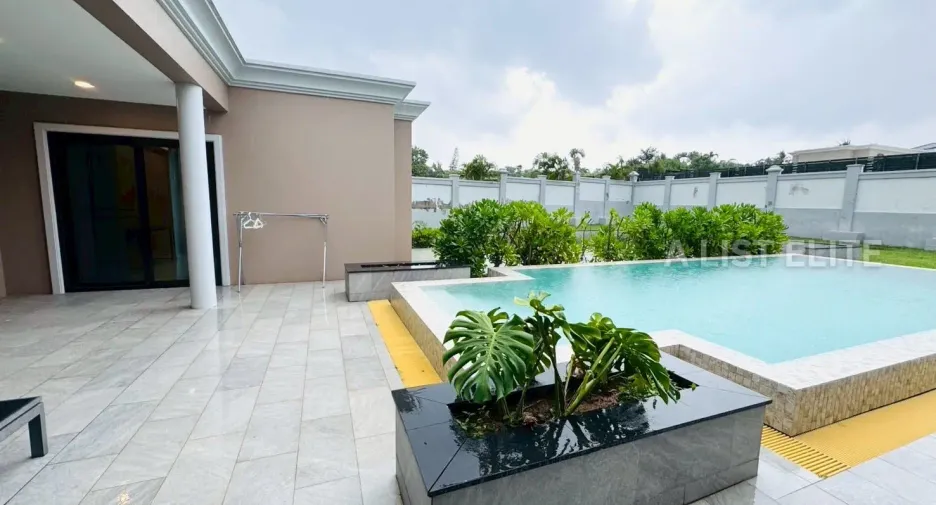 For rent 3 bedrooms house in Bang Lamung, Chonburi
