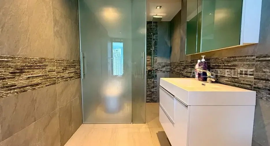 For rent 1 bed condo in Mueang Phuket, Phuket