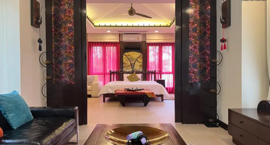 For rent 5 bedrooms house in Bang Lamung, Chonburi
