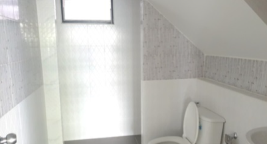 À vendre 4 chambres maison à East Pattaya, Pattaya