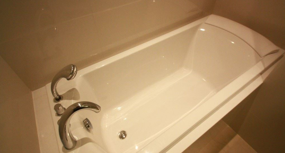 For sale 1 bed condo in Khlong Toei, Bangkok