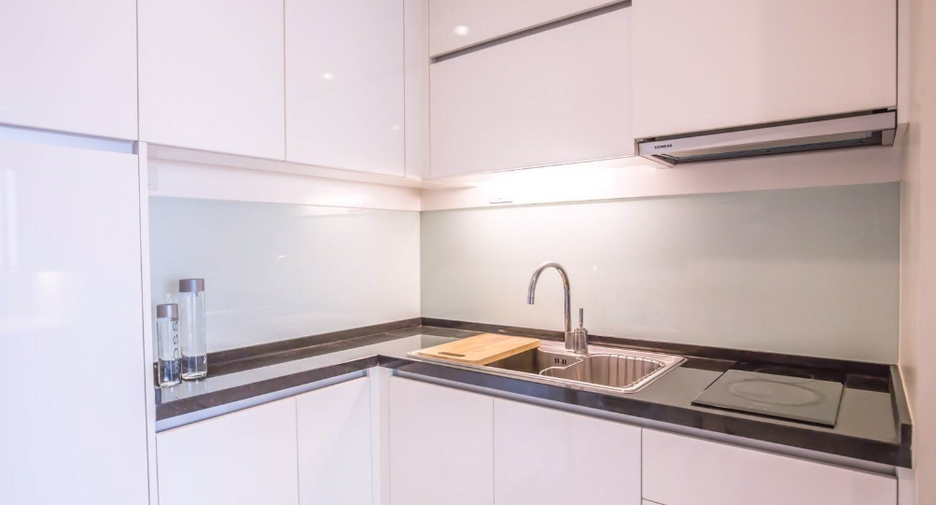 For sale 1 bed condo in Khlong Toei, Bangkok