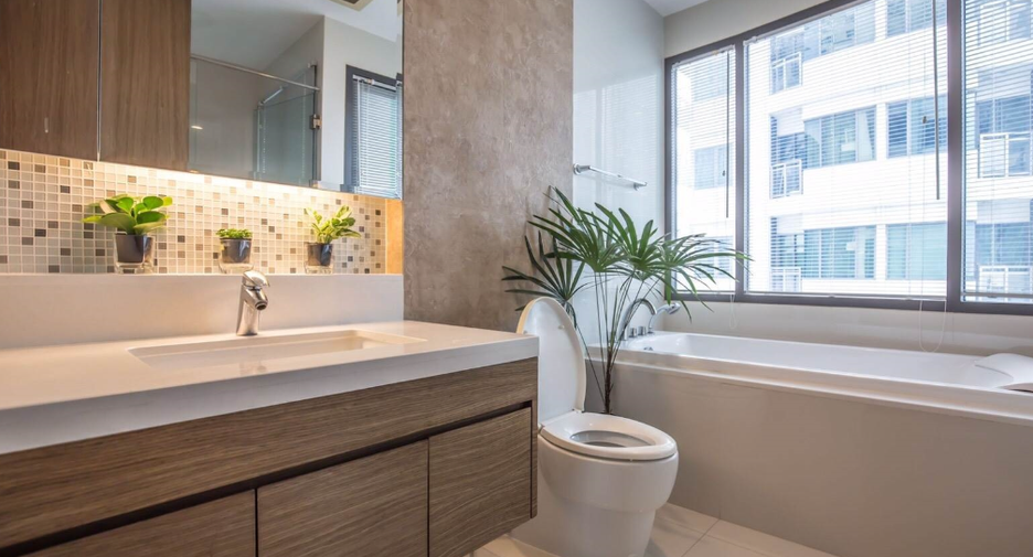 For sale 1 bed condo in Khlong Toei, Bangkok