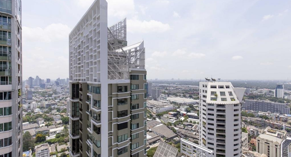Condo en venta de 3 habitaciones en Khlong Toei, Bangkok