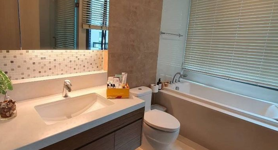 For sale 1 bed condo in Khlong Toei, Bangkok