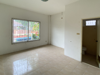 出售 2 卧室 独立屋 在 Mueang Rayong, Rayong