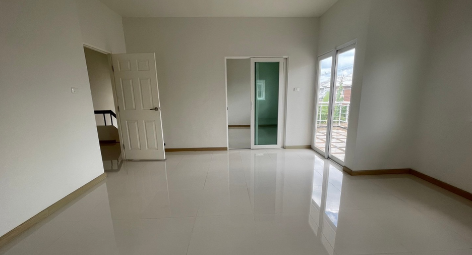 Casa en venta de 3 habitaciones en Thanyaburi, Pathum Thani