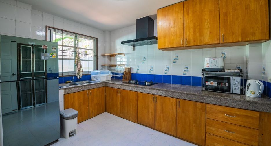 For rent 3 bedrooms house in Bang Lamung, Chonburi