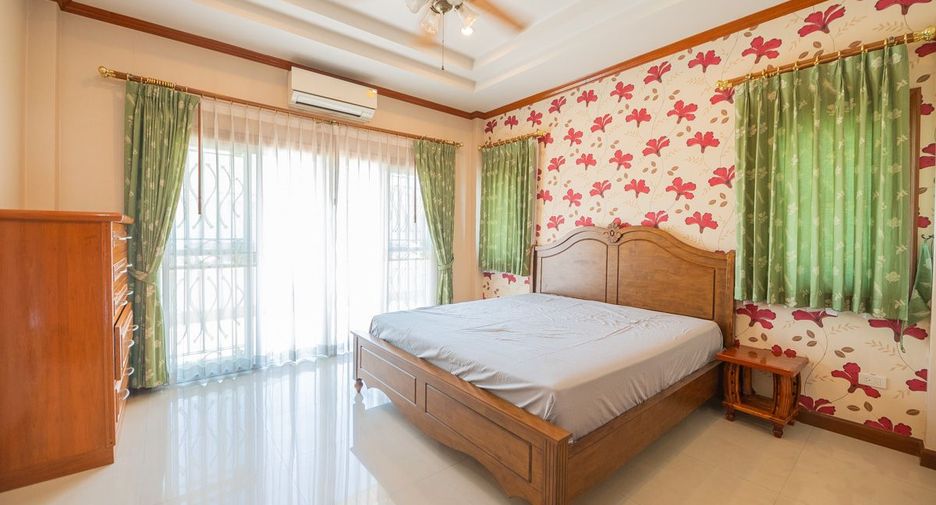 For rent 5 ベッドルーム house in Bang Lamung, Chonburi