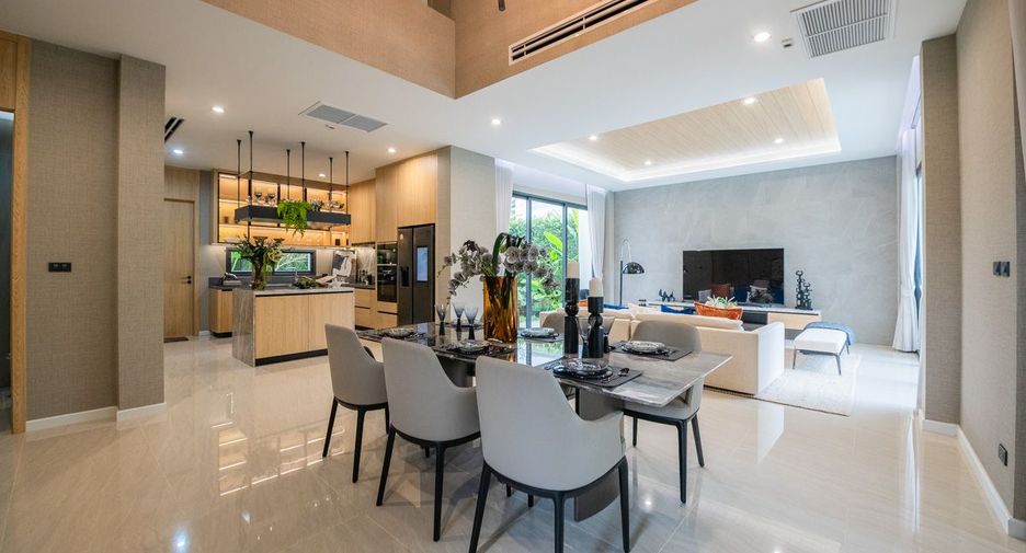 Casa en venta de 4 habitaciones en Bang Lamung, Chonburi