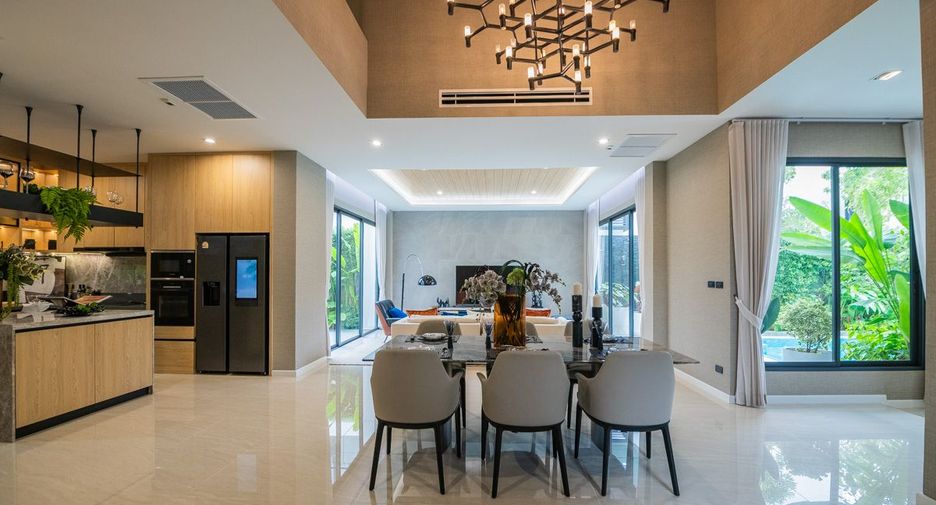 Casa en venta de 4 habitaciones en Bang Lamung, Chonburi
