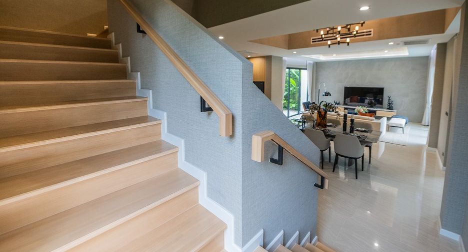 Casa en venta de 4 habitaciones en Bang Lamung, Chonburi