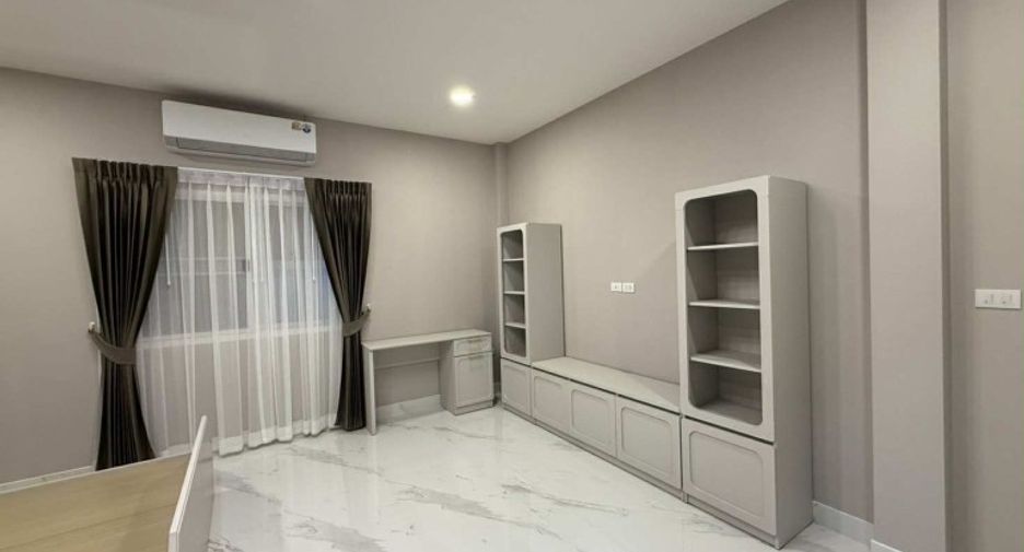 ขาย 3 ห้องนอน บ้านเดี่ยว ใน พัทยาตะวันออก, พัทยา