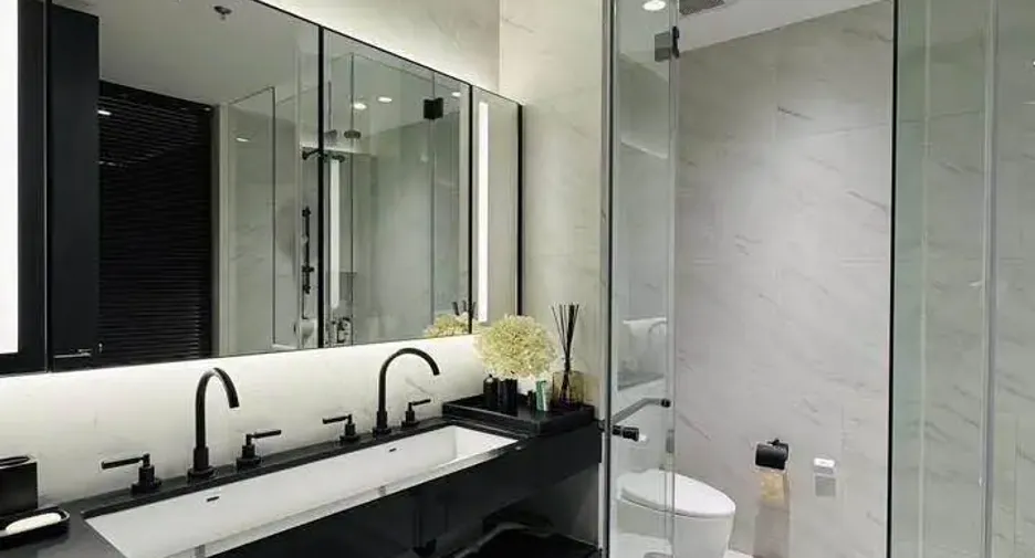 For rent 2 bedrooms condo in Sathon, Bangkok