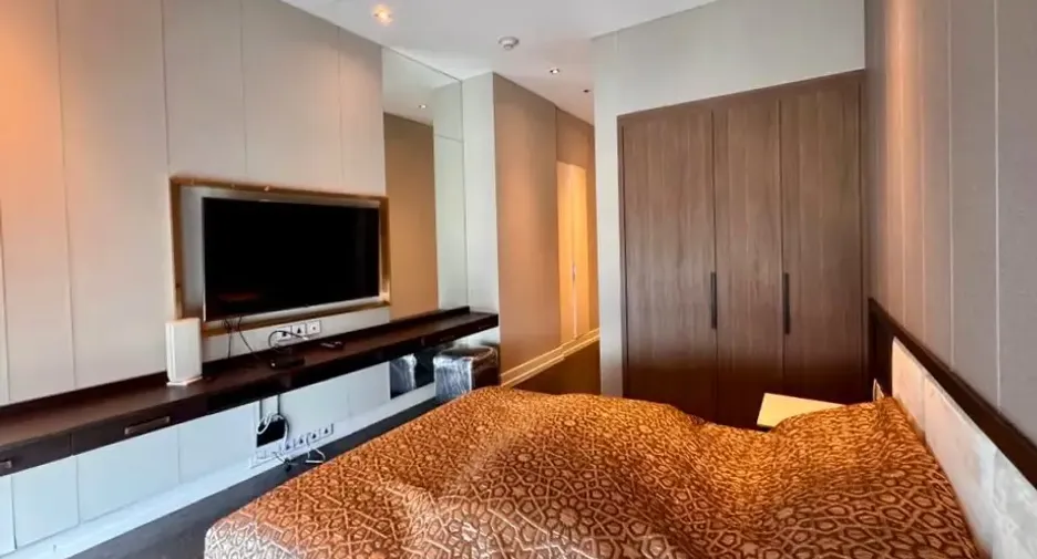 For rent and for sale 4 bedrooms condo in Sathon, Bangkok