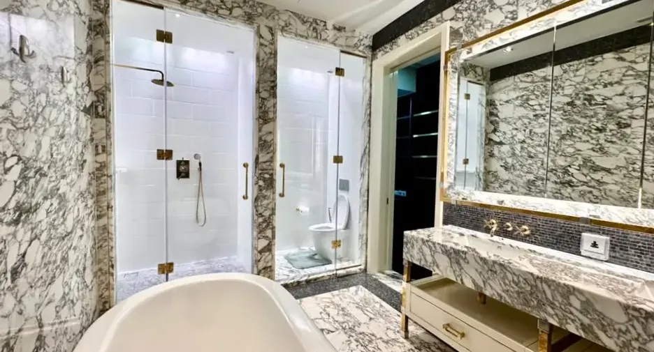 For rent and for sale 4 bedrooms condo in Sathon, Bangkok