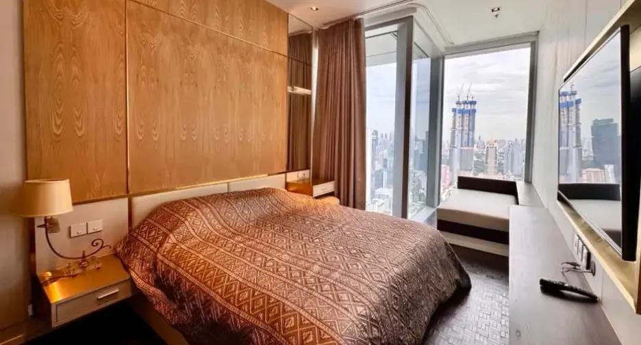 For rent and for sale 4 bedrooms condo in Sathon, Bangkok