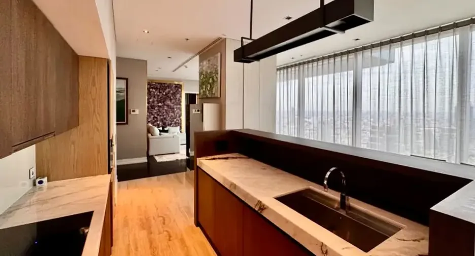 For rent and for sale 4 bedrooms condo in Sathon, Bangkok