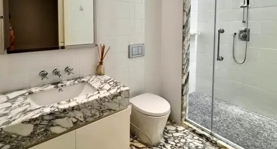 For rent and for sale 4 bedrooms condo in Sathon, Bangkok