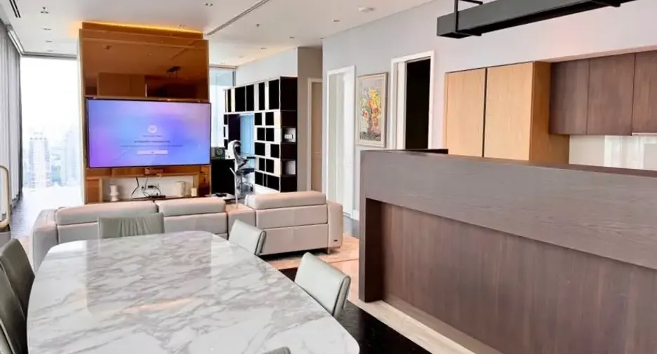 For rent and for sale 4 bedrooms condo in Sathon, Bangkok