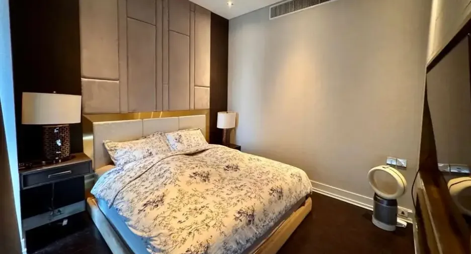 For rent and for sale 4 bedrooms condo in Sathon, Bangkok