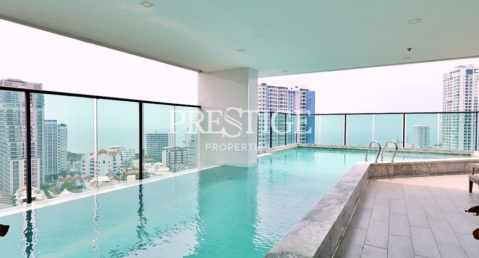 For sale 2 bedrooms condo in Pratumnak, Pattaya
