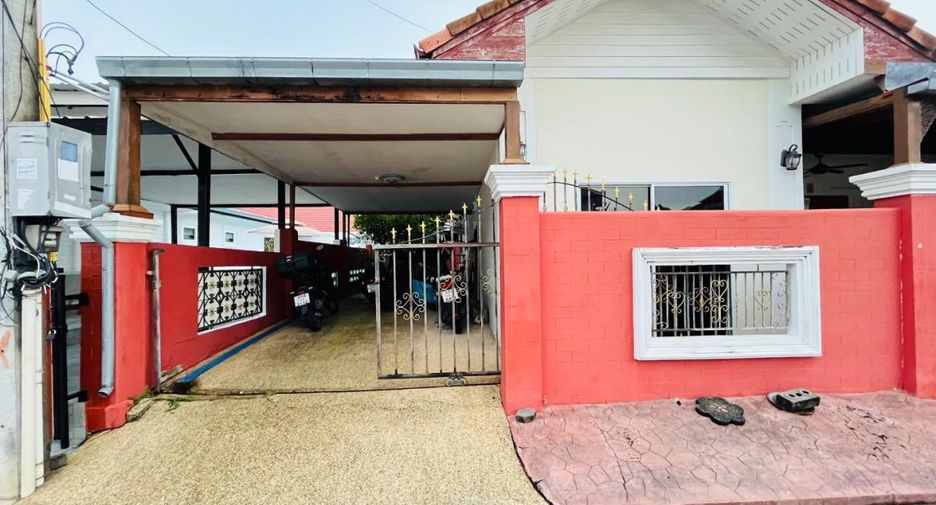 Casa en venta de 4 habitaciones en Bang Lamung, Chonburi